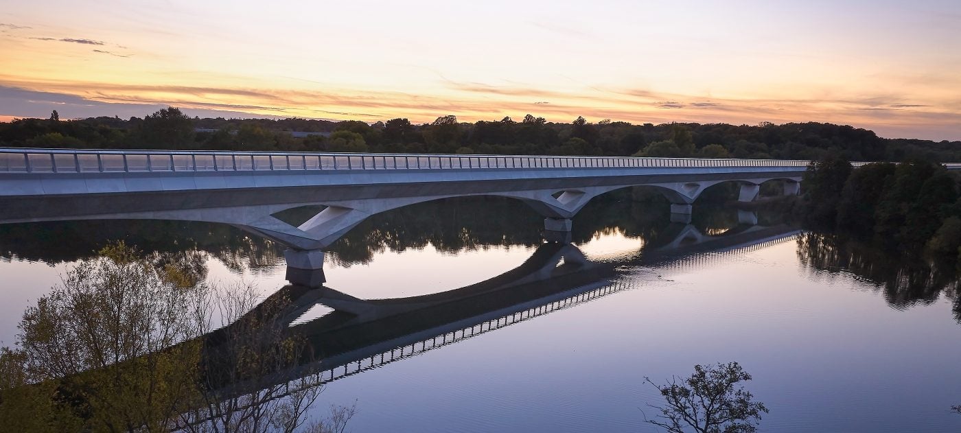 Colne Valley Viaduct with Korda Lake (C) Grimshaw Hufton Crow