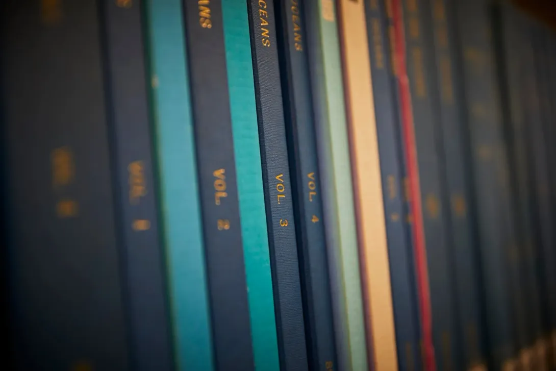 Books in the National Oceanographic Library