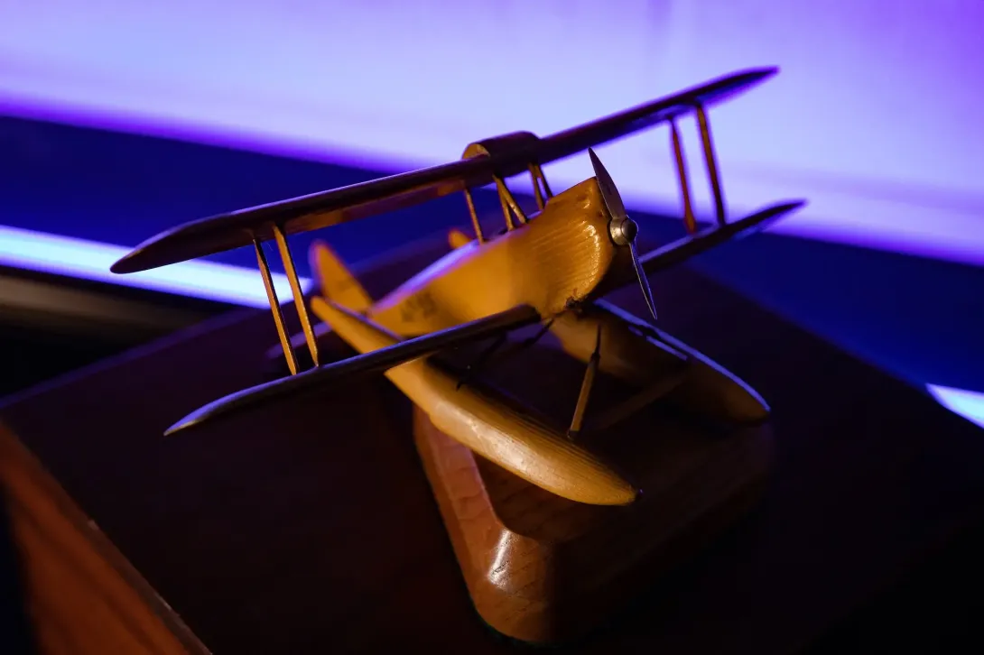 Seaplane model