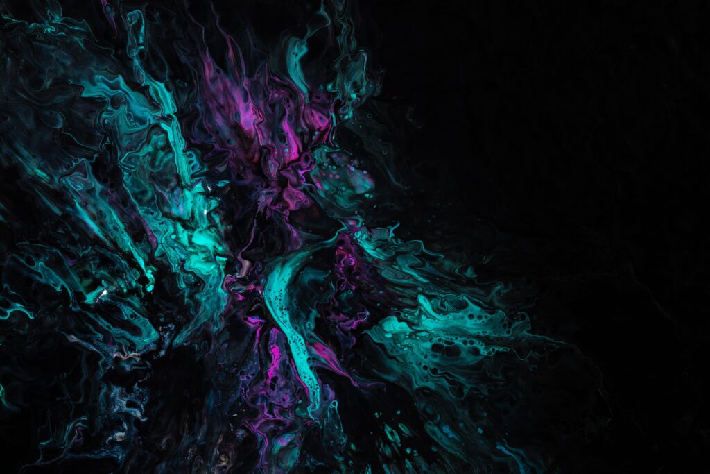 pawel-czerwinski-z7prq6BtPE4-unsplash (1)