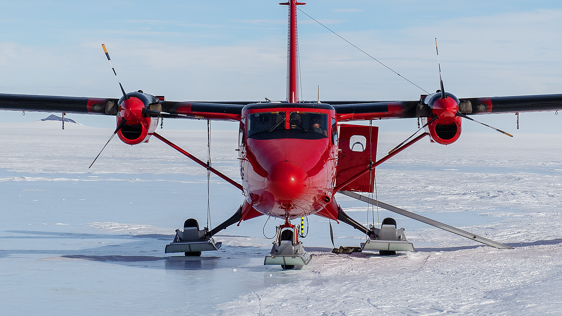 Twin Otter on ice