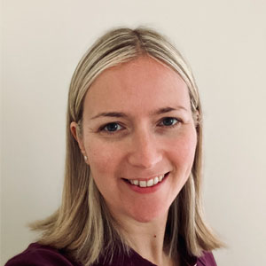  Laura Harkness
