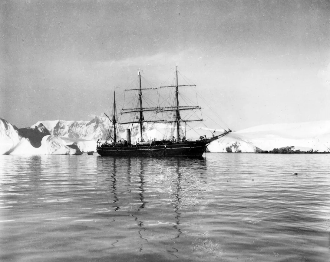 RRS Discovery at Melchior Harbour, Palmer Archipelago, Antarctic Peninsula (1927)