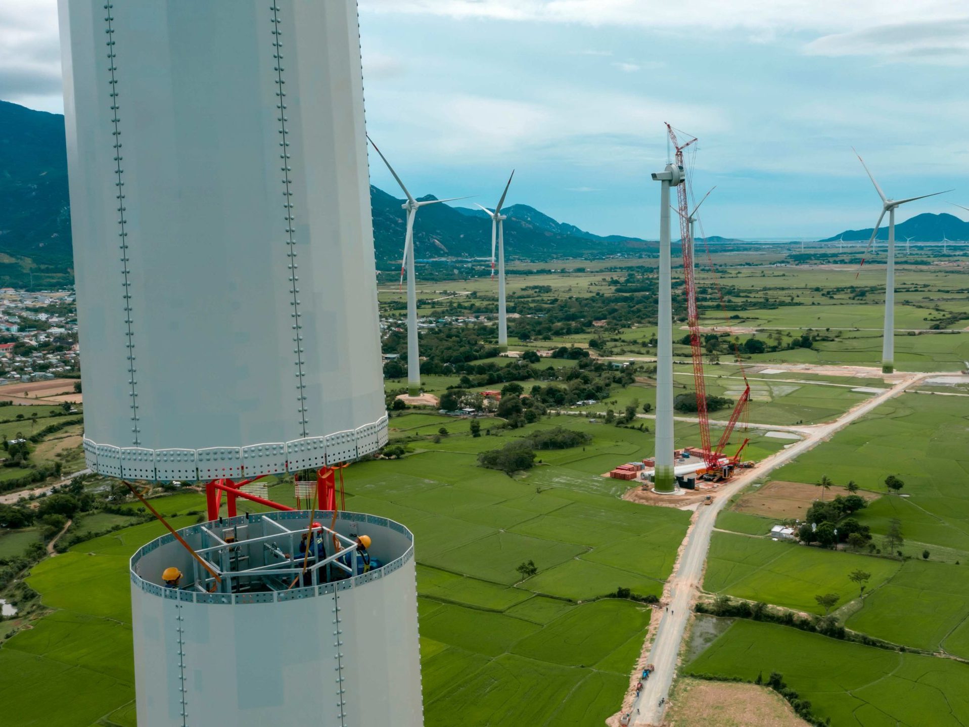The Labour Forecasting Tool predicts demand for workers in engineering construction sectors, including onshore wind