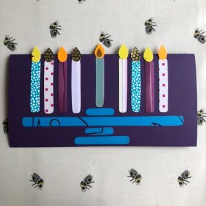 papercraft, 8 candles in a row.