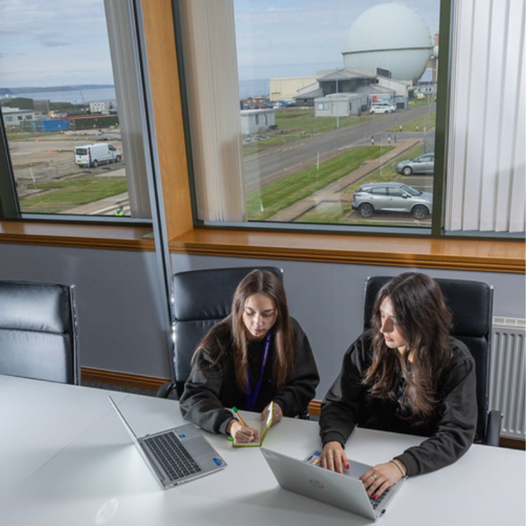 ECITB Case Study   Dounreay Workers Using The ECITB LXP.
