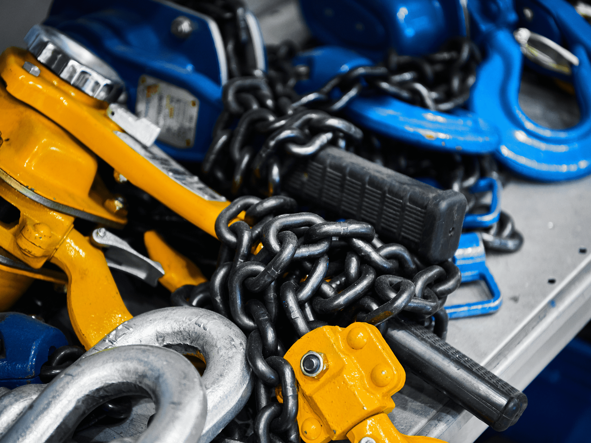 Erecting And Rigging training and rigging courses are available for ECI workers