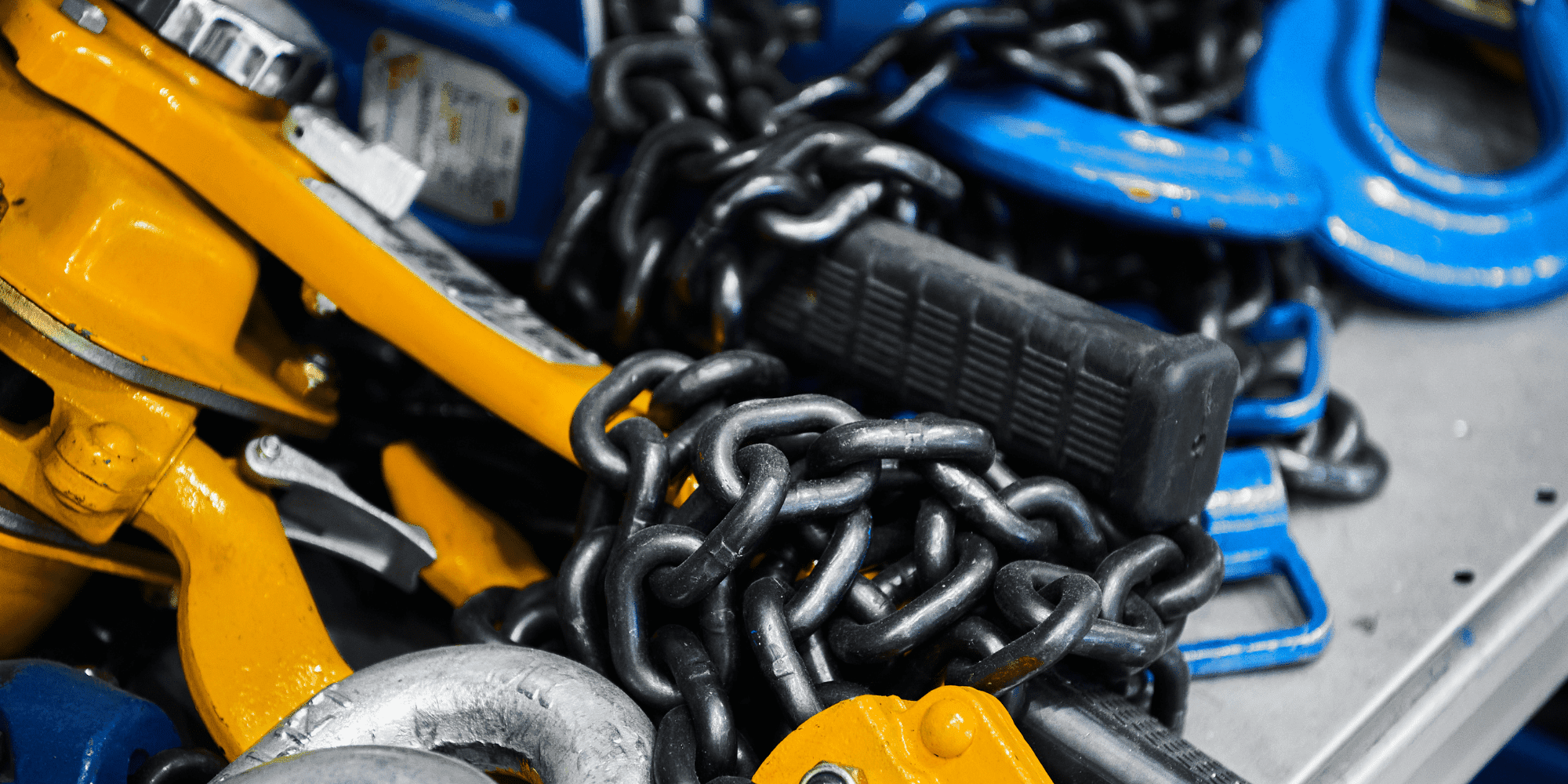 Erecting And Rigging training and rigging courses are available for ECI workers