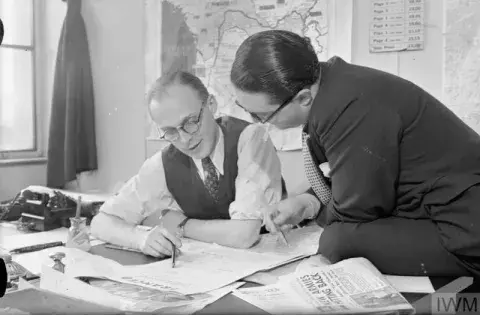 Black and white photograph publishing newspaper