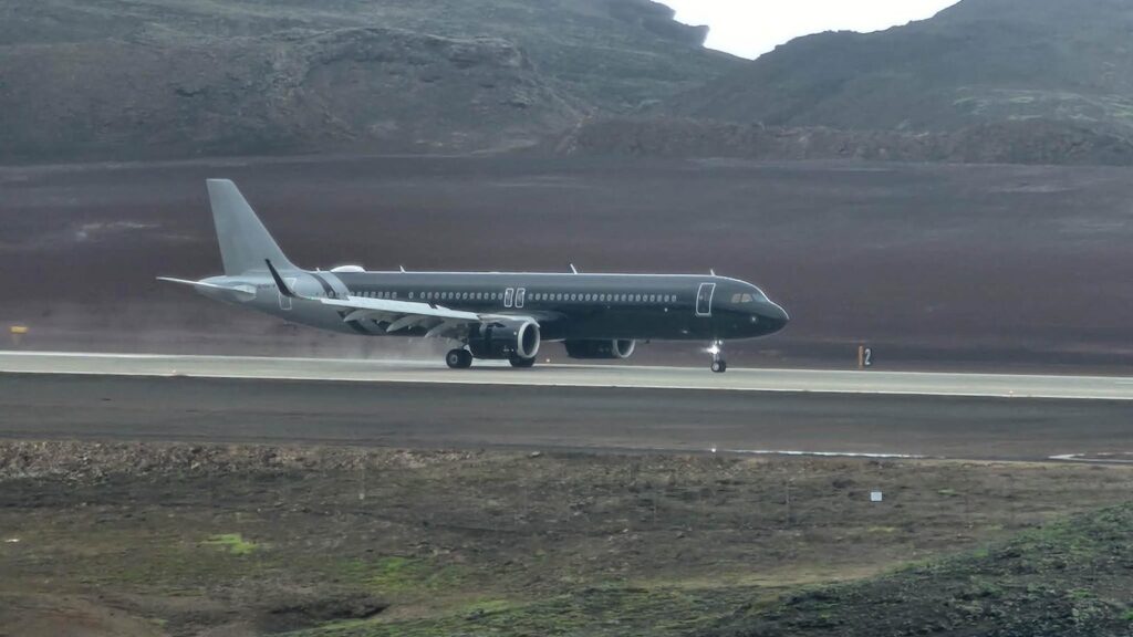 Plane landing at St Helena