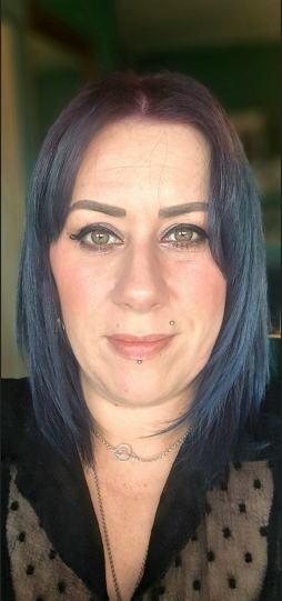 lady with blue hair