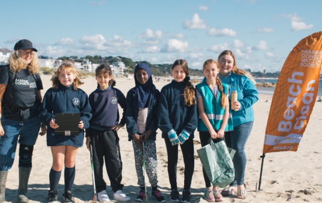 Photo of volunteers