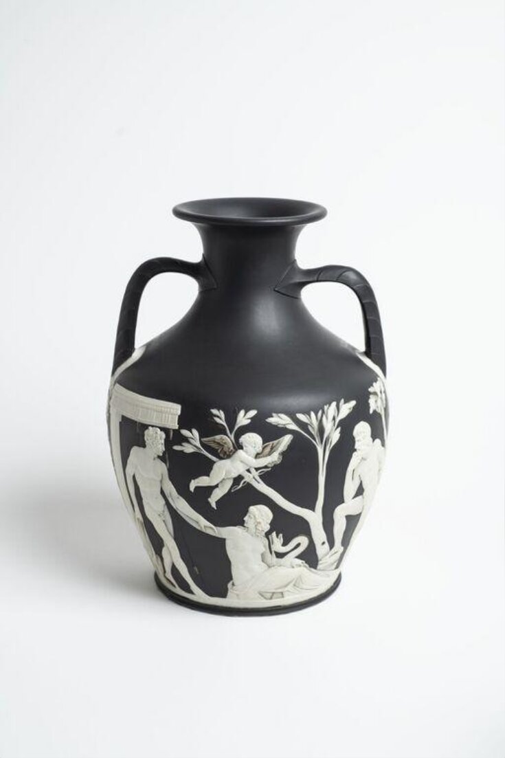 Portland Vase top image