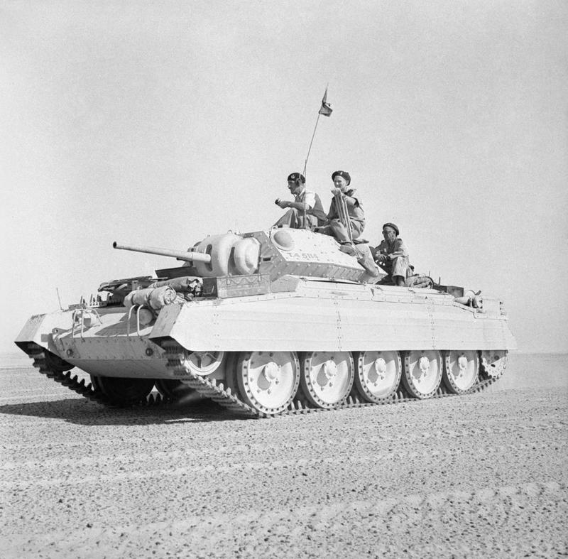 A Crusader II tank in the Western Desert, 2 October 1942. [© IWM (E 17616)]