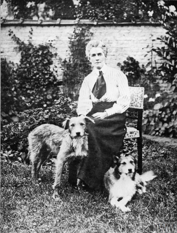 Edith Cavell with her two dogs, Don and Jack, before the First World War.