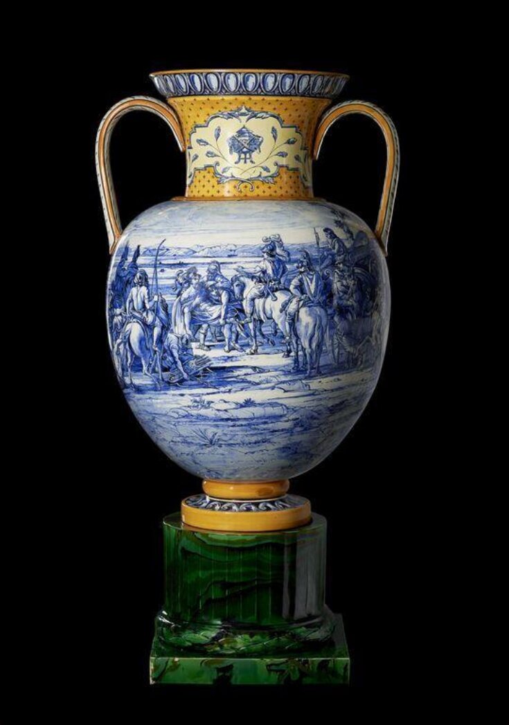 Lessore Vase top image