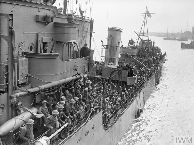 Evacuated British troops on a destroyer about to berth at Dover, 31 May 1940.