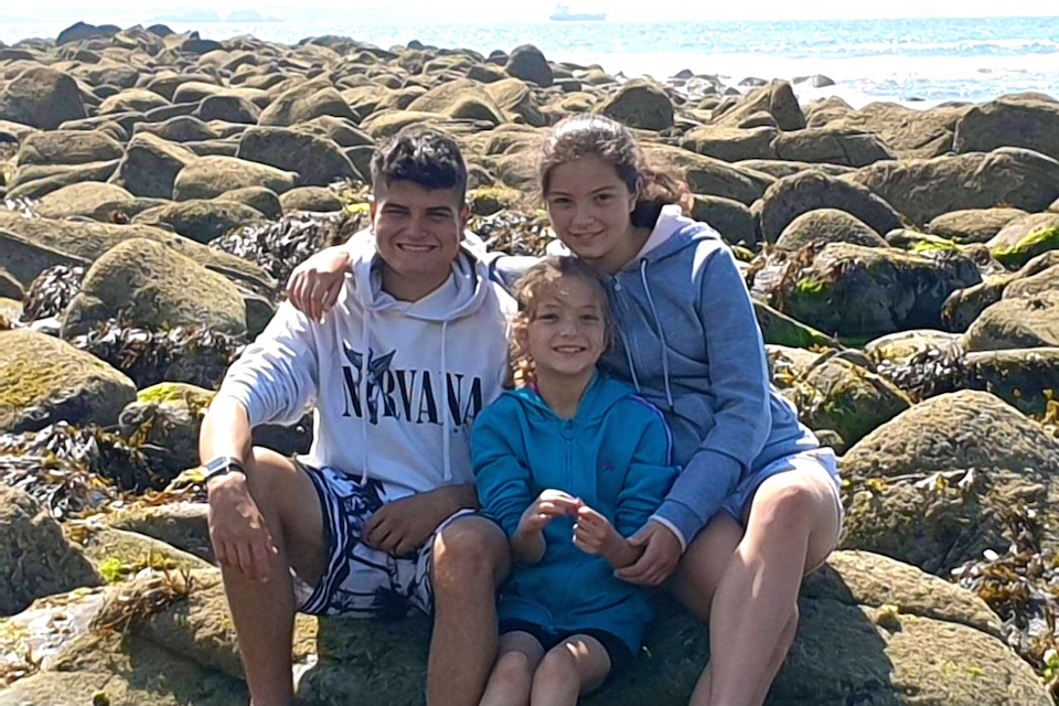 Siân's 3 children by the seaside