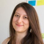 Portrait of GDS senior service designer Thaís Tozatto Maio