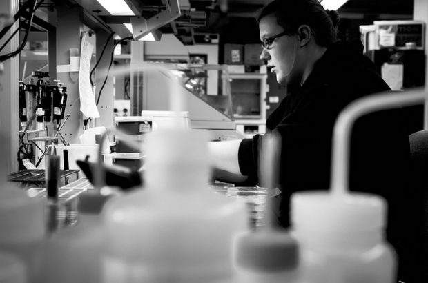 Women in a laboratory