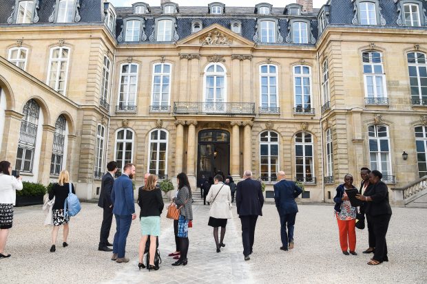 Guests arriving at the residence