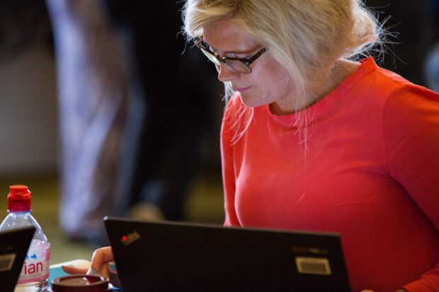 A person reading some blog posts.