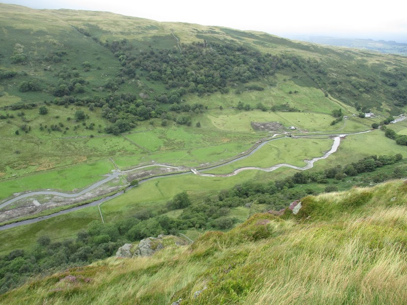 The original straight channel and the new bendy river (aerial shot). Credit Lee Schofield RSPB)