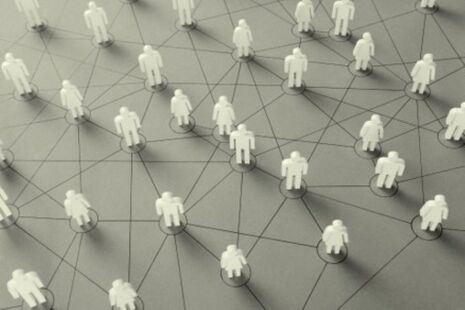 Illustration of connected figures representing members of an advisory committee network.
