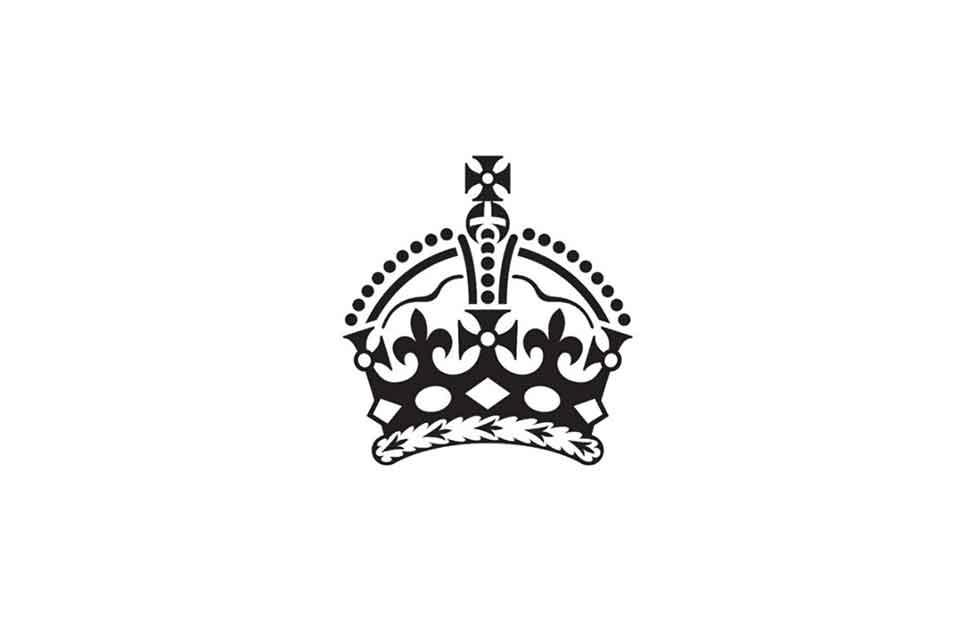 The Tudor Crown – Black and White 3