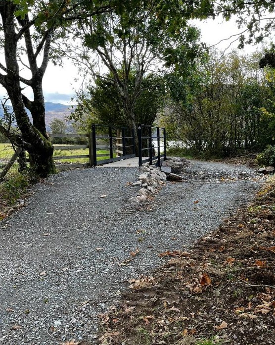 bridge level with the gravel with slope up to it