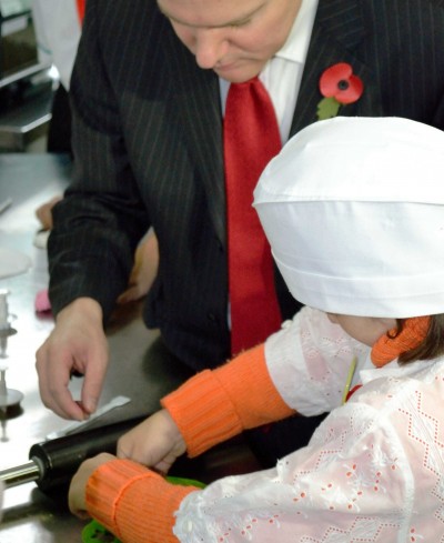 Making marzipan decorations