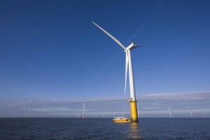 wind-turbines-947172_1920