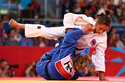 majlinda-kelmendi Majlinda Kelmendi (white) competes against Jaana Sundberg of Finland (Photo by Michael Steele/Getty Images)