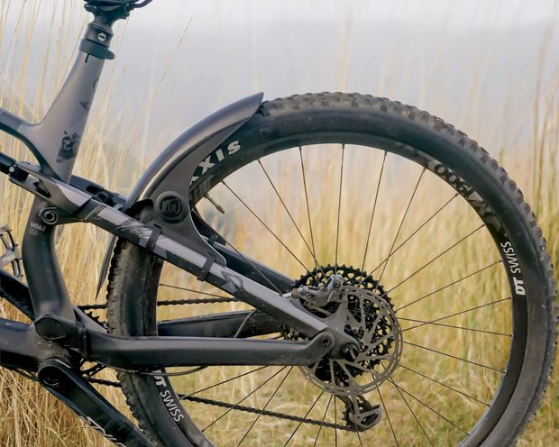 Mucky nutz mudguard